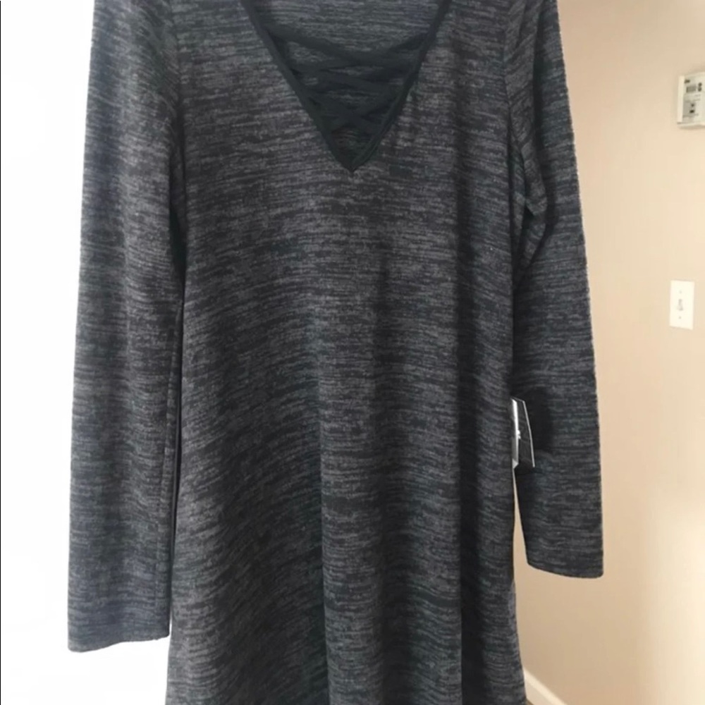 Criss cross long sleeve swing dress